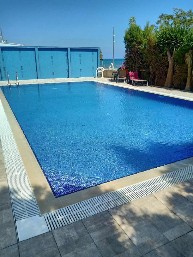 Stelia'S Seagate Studio Apt. 拉纳卡 外观 照片